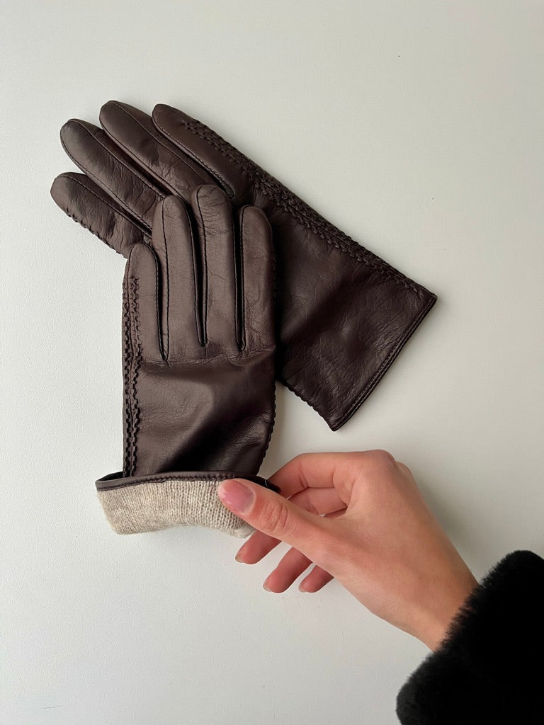 Brown gloves clearance