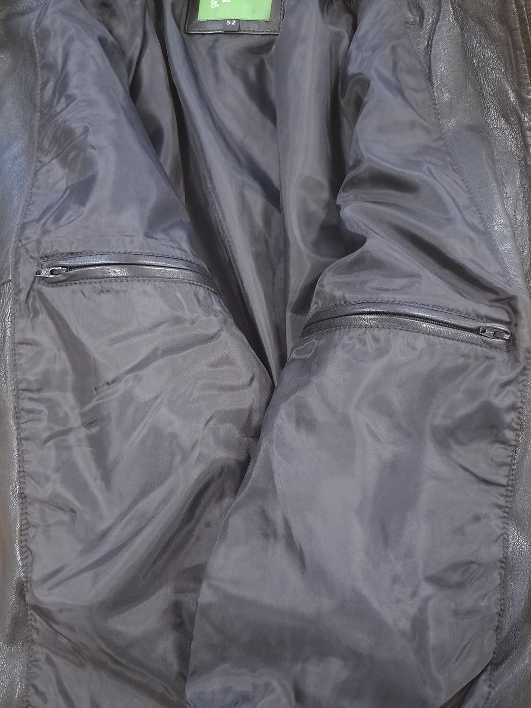 Ivar, 65 cm. - Lammepolsk nappalæder -Mand - Sort