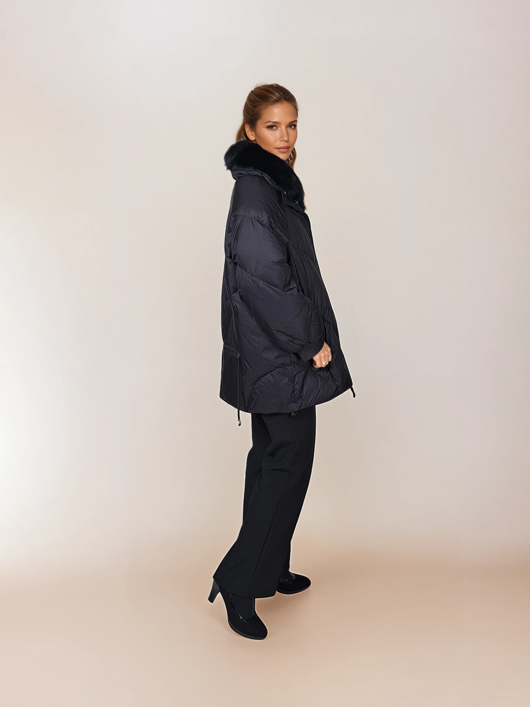 Elfenbein, 80 cm. - Daunen - Damen - Schwarz