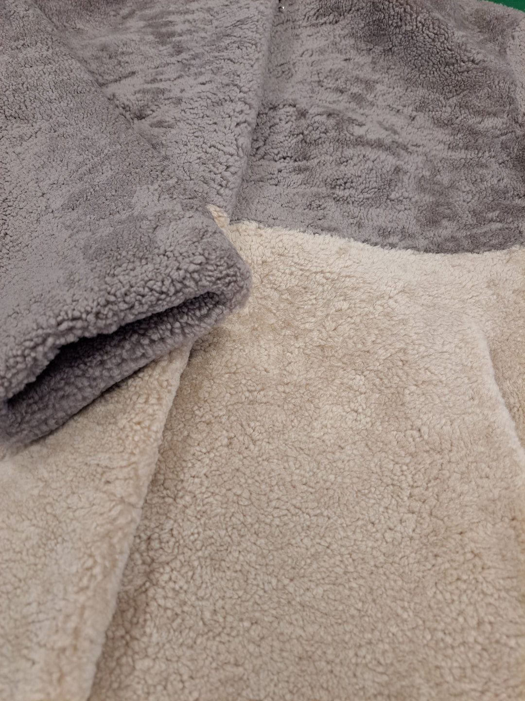 Filuka, 100 cm. - Collar - Curly Lamb - Women - Latte & Dark Beige