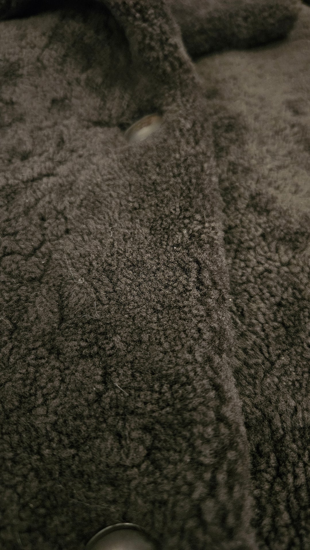 Jaji, 60 cm. - Krave - Krøllet lam - Kvinder - Kaffe