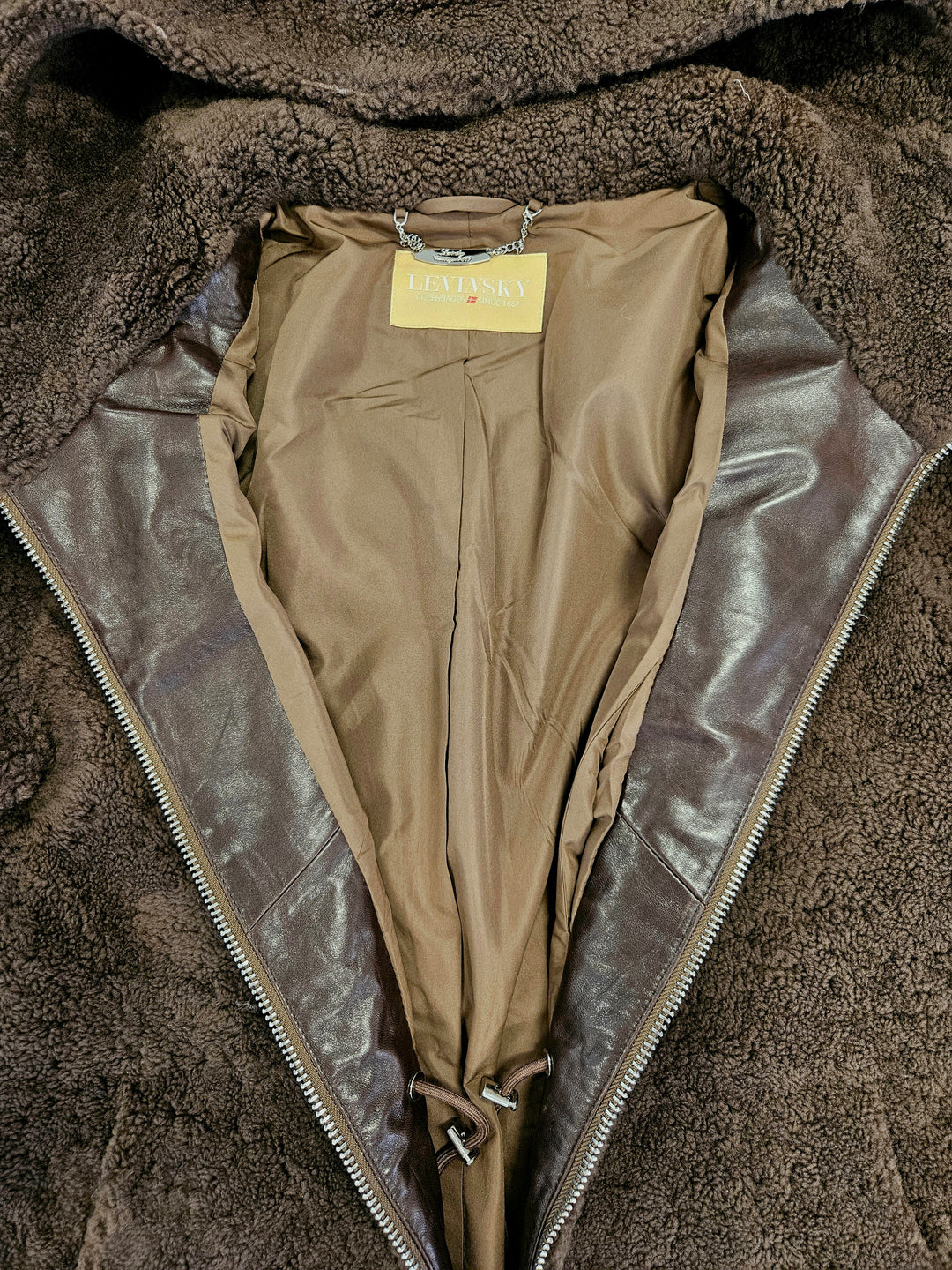 Delaney, 87 cm. - Hood Curly Lamb - Women Brown
