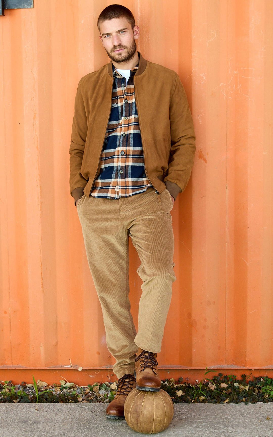 A "NEW MARIO" Cognac Serge Pariente Blouson Homme details photo