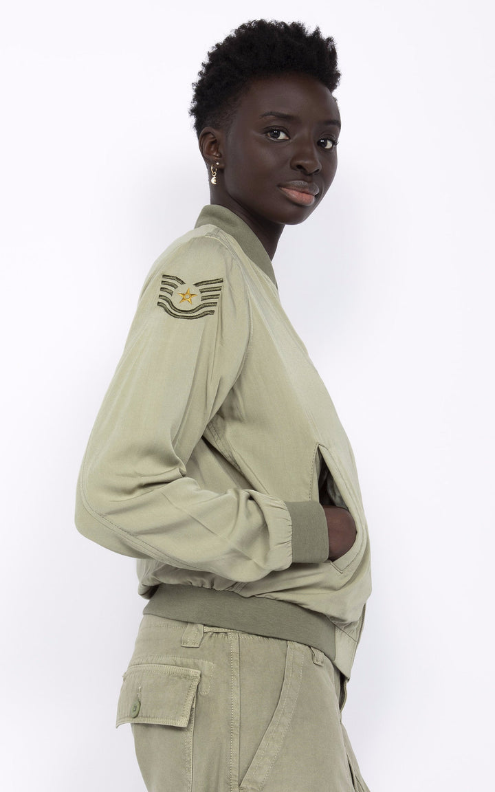 A "JKTCALIPSOW" Vert Schott Blouson Femme closed photo