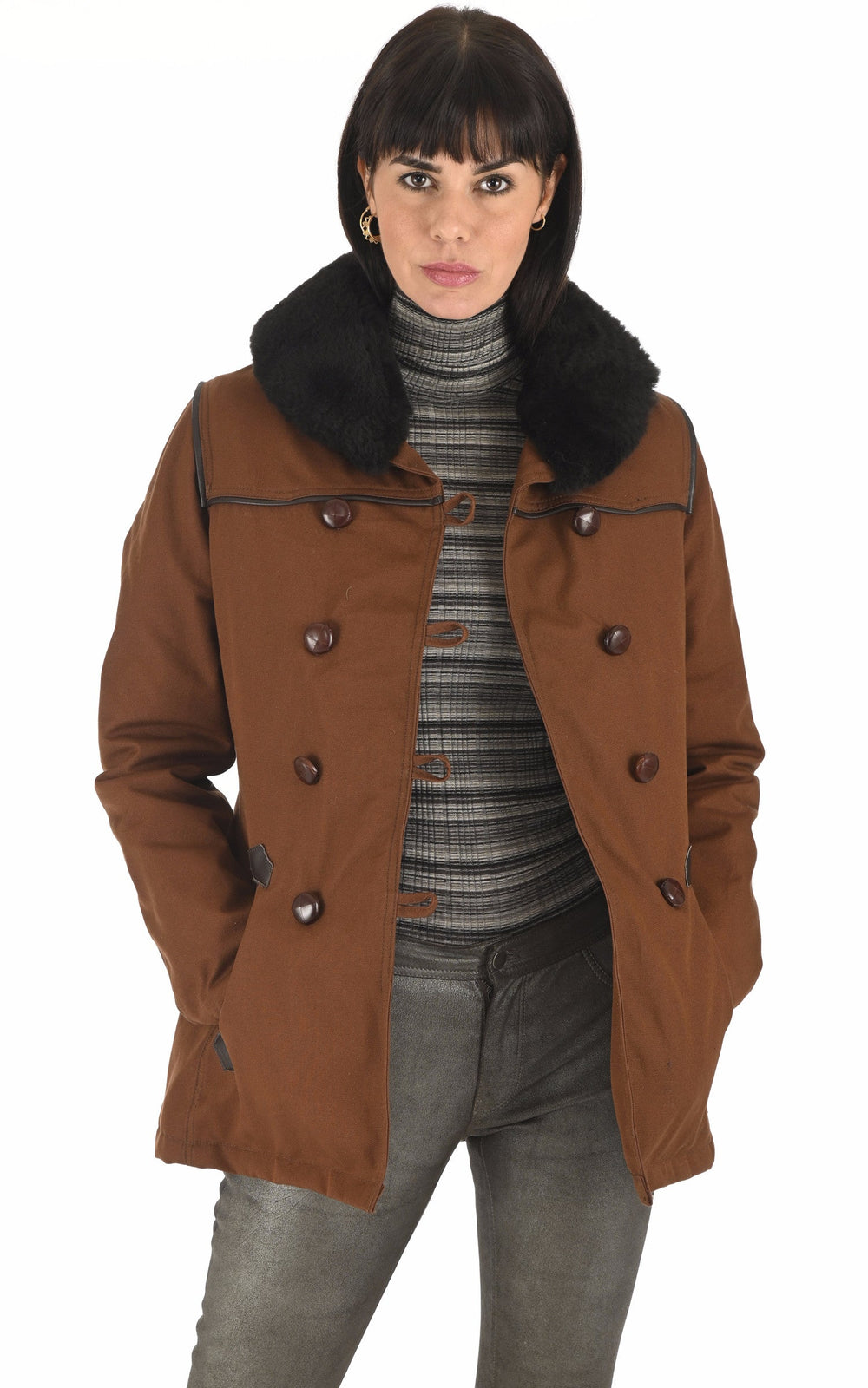 A "CANADIENNE F" Marron La Canadienne Veste Femme opened photo