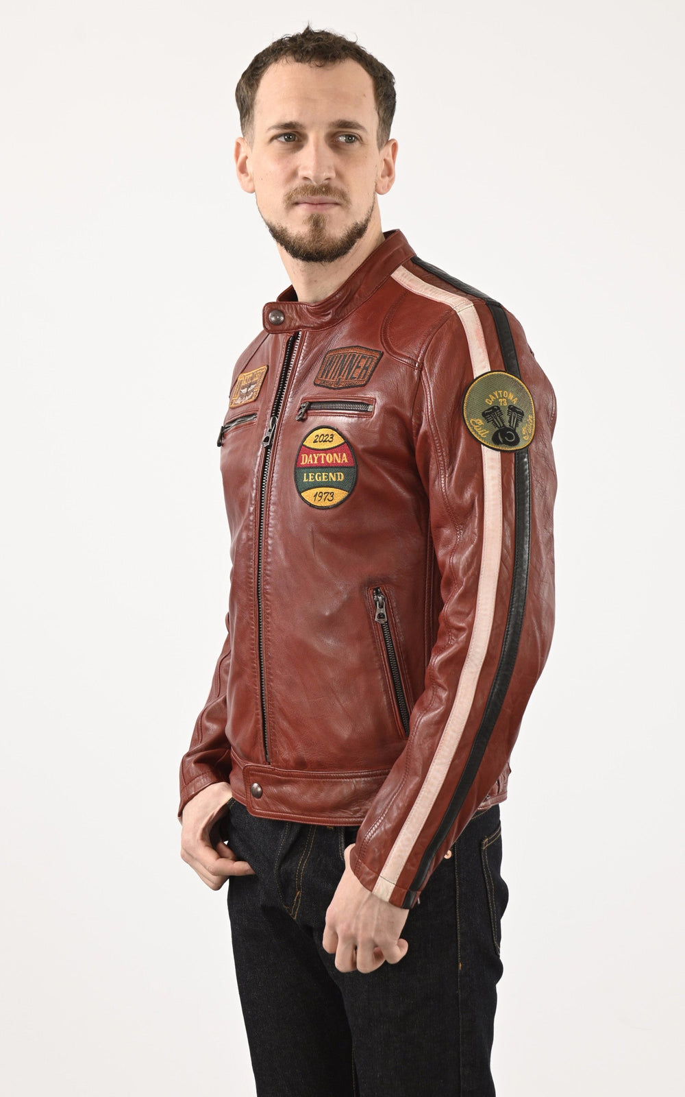 A "WARTBURG 102832" Rouge Daytona 73 Blouson Homme closed photo