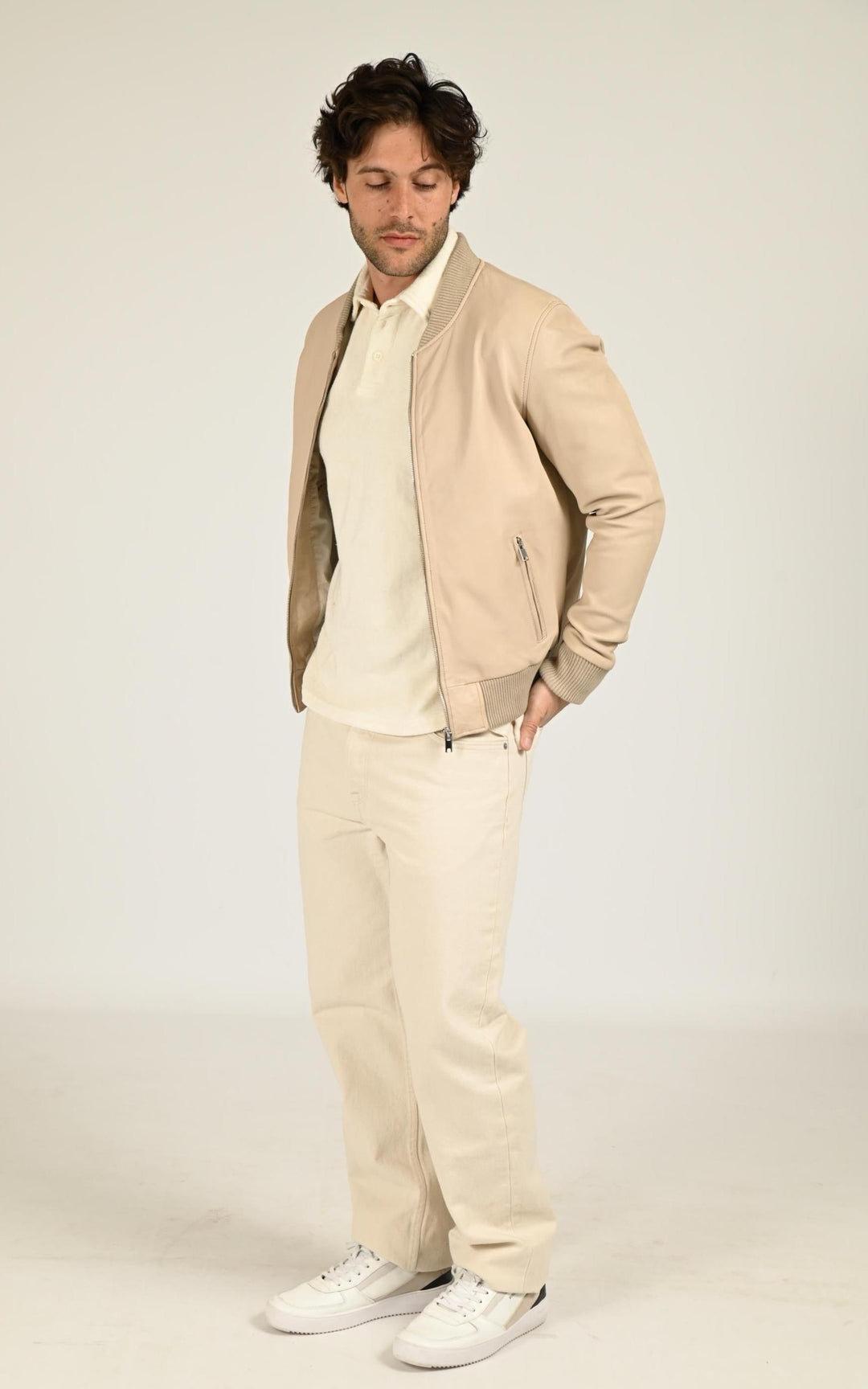 Blouson Cuir Homme Serge Pariente, modèle Bonbon de couleur beige
