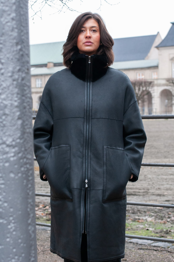 Isilda 105 cm. - Rulam frakke - Dame - Sort