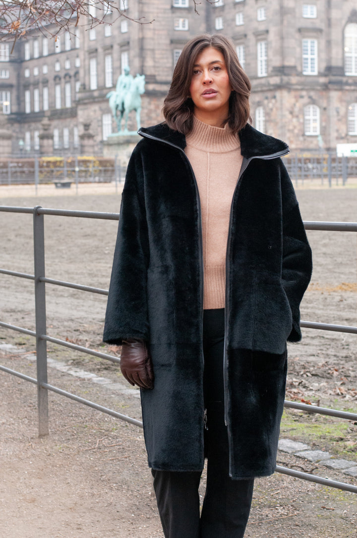 Isilda 105 cm. - Rulam frakke - Dame - Sort