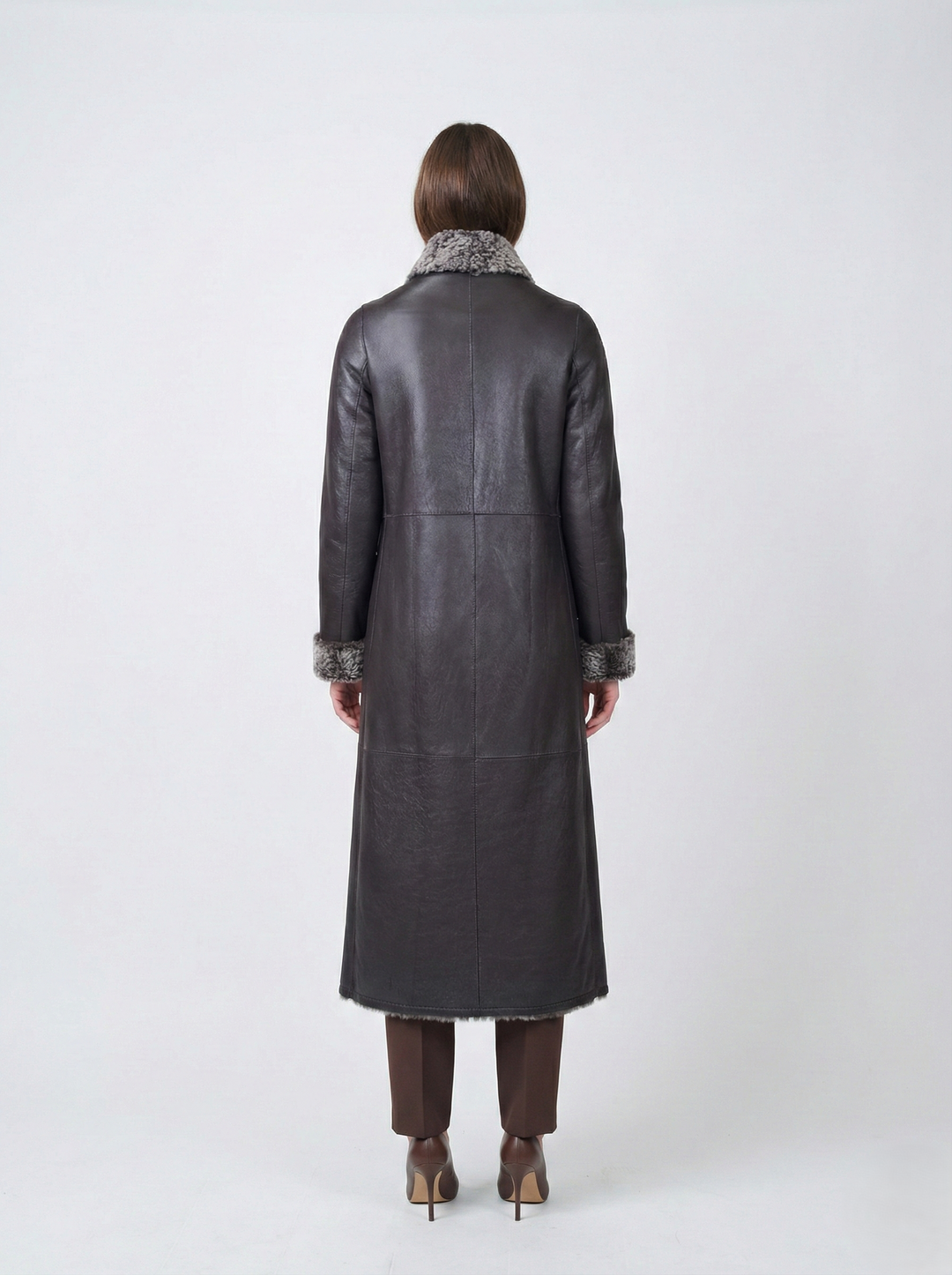 Innocente, 125 cm. - Collar - La Coon Lamb - Women - Dark Brown