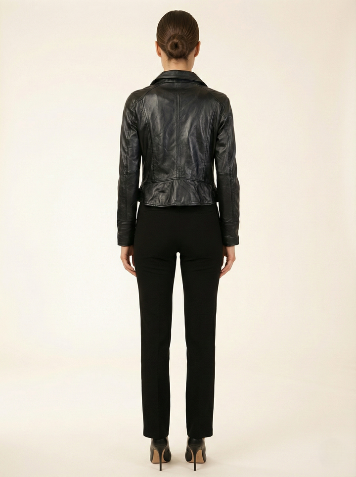 Halle, 52 cm. - Schafsleder - Damen - Schwarz