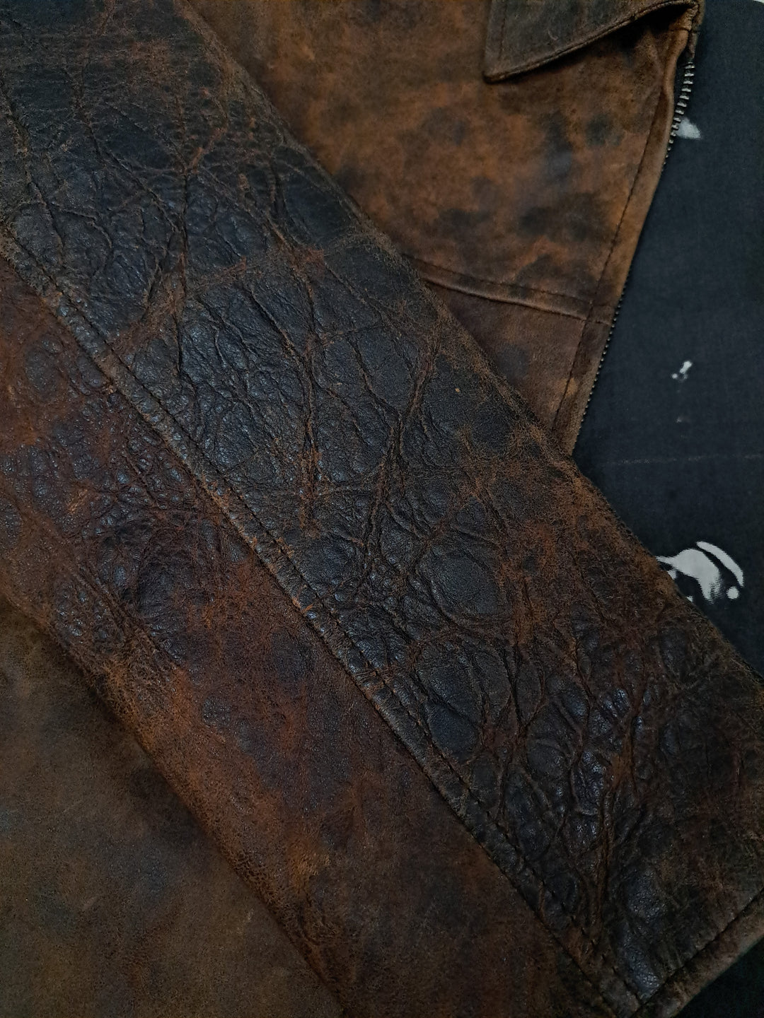 James Dean, 65 cm. - Krave - Læder - Mand - Brun