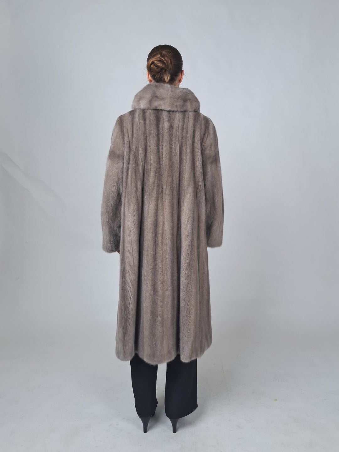 Alina, 110 cm. - Mink Let Out - Dam - Silverblå