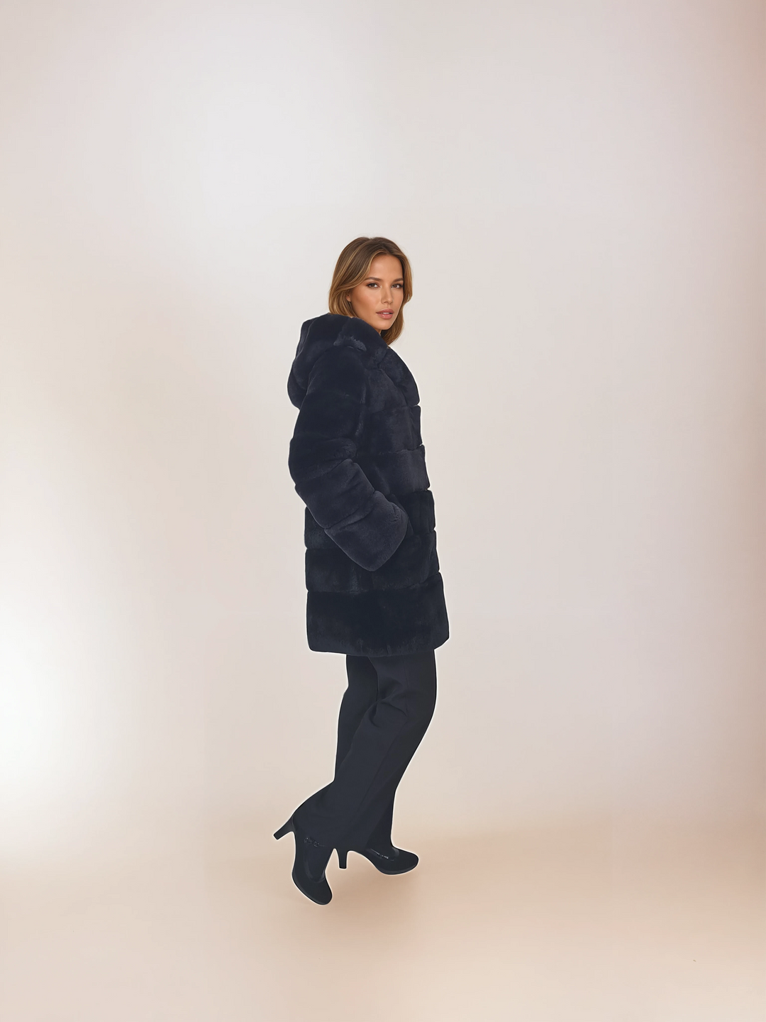 Imelda, 80 cm. - Rex - Dam - Charcoal & Black