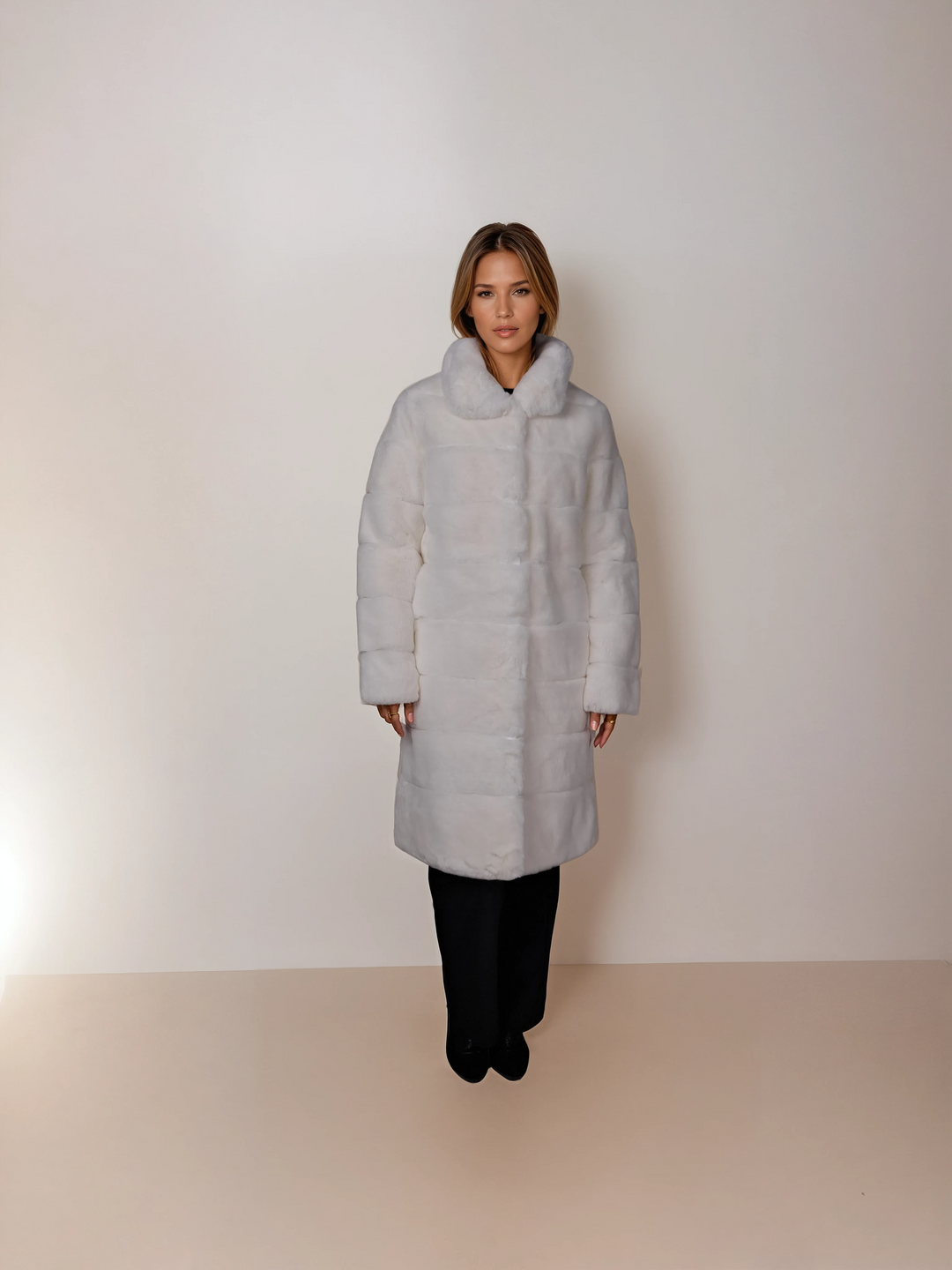 Petrovski, 100 cm. - Krage - Rex - Dam - Vit