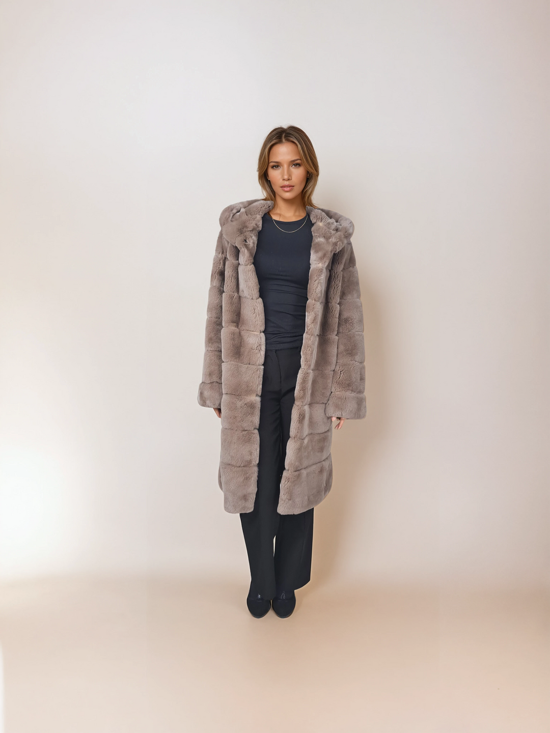 Petrovski, 100 cm. - Krage - Rex - Dam - Cafe Latte