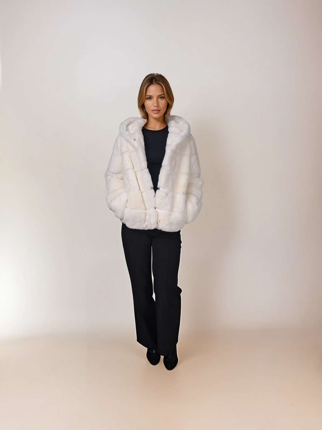 Petrovski, 60 cm. - Hood - Rex - Kvinner - Hvit