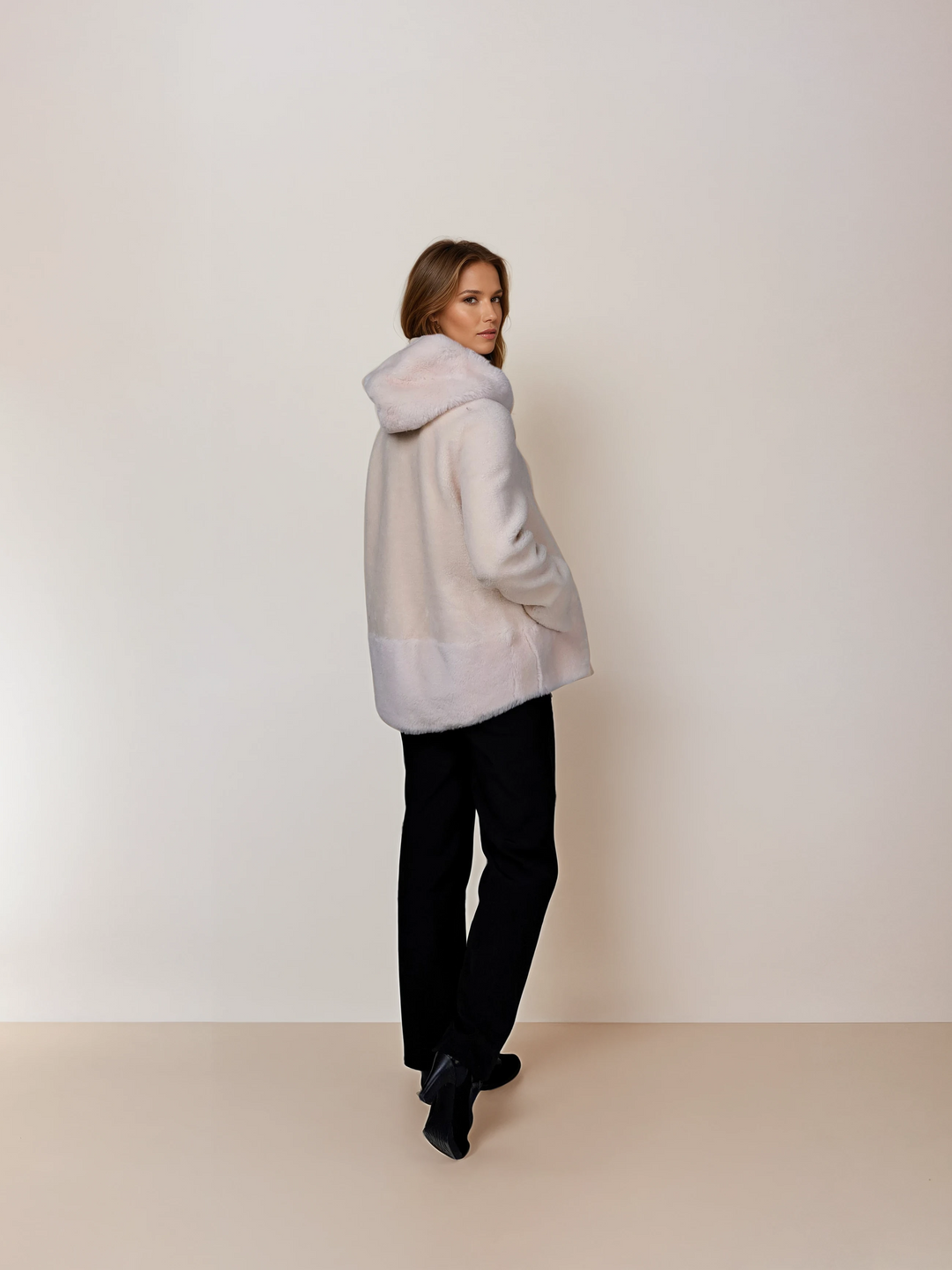 Ilda, 72 cm. - Hætte - Air Wool - Damer - Off White