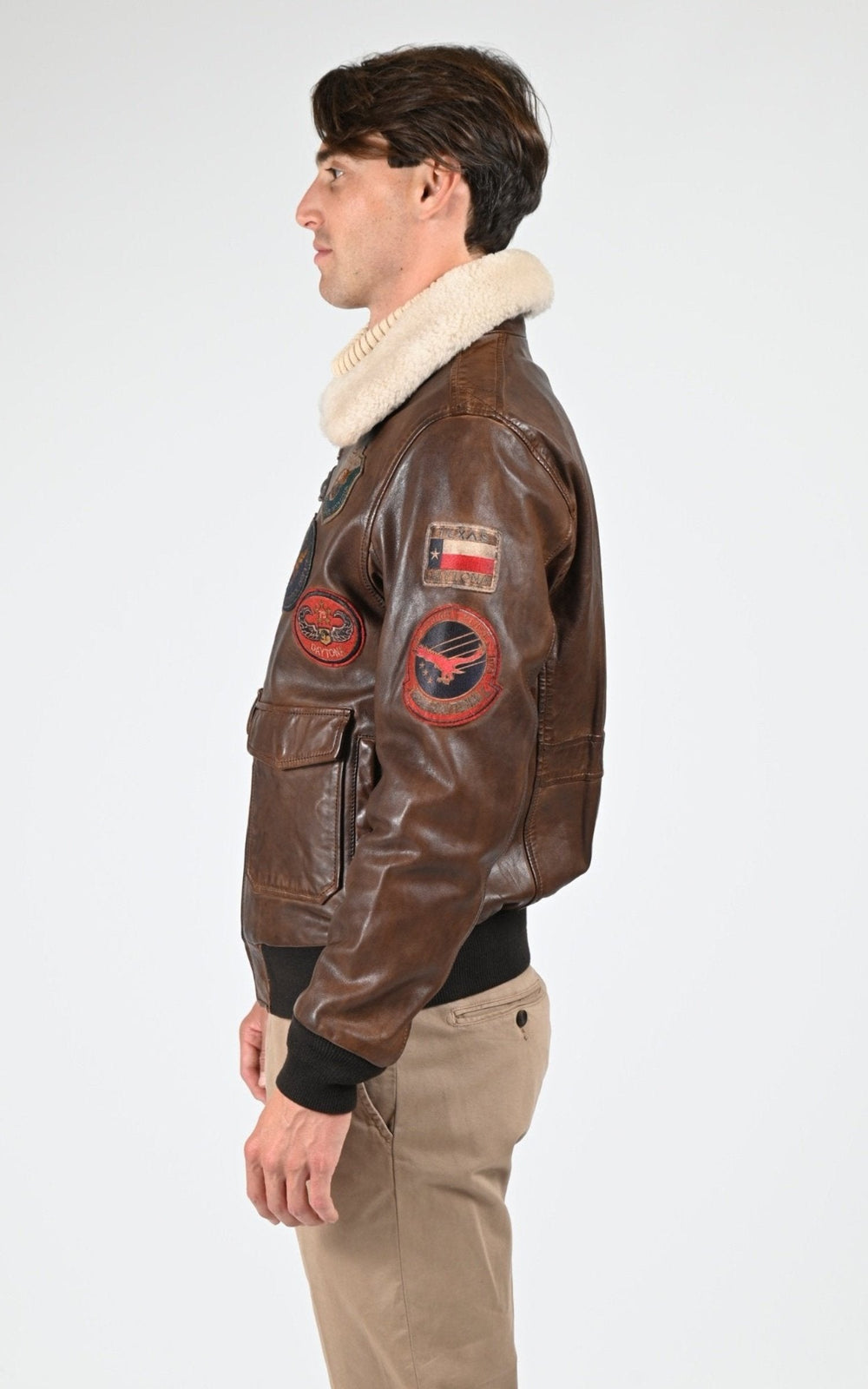 A "MYTHIC 101980" Bison Daytona 73 Pilote Homme opened photo