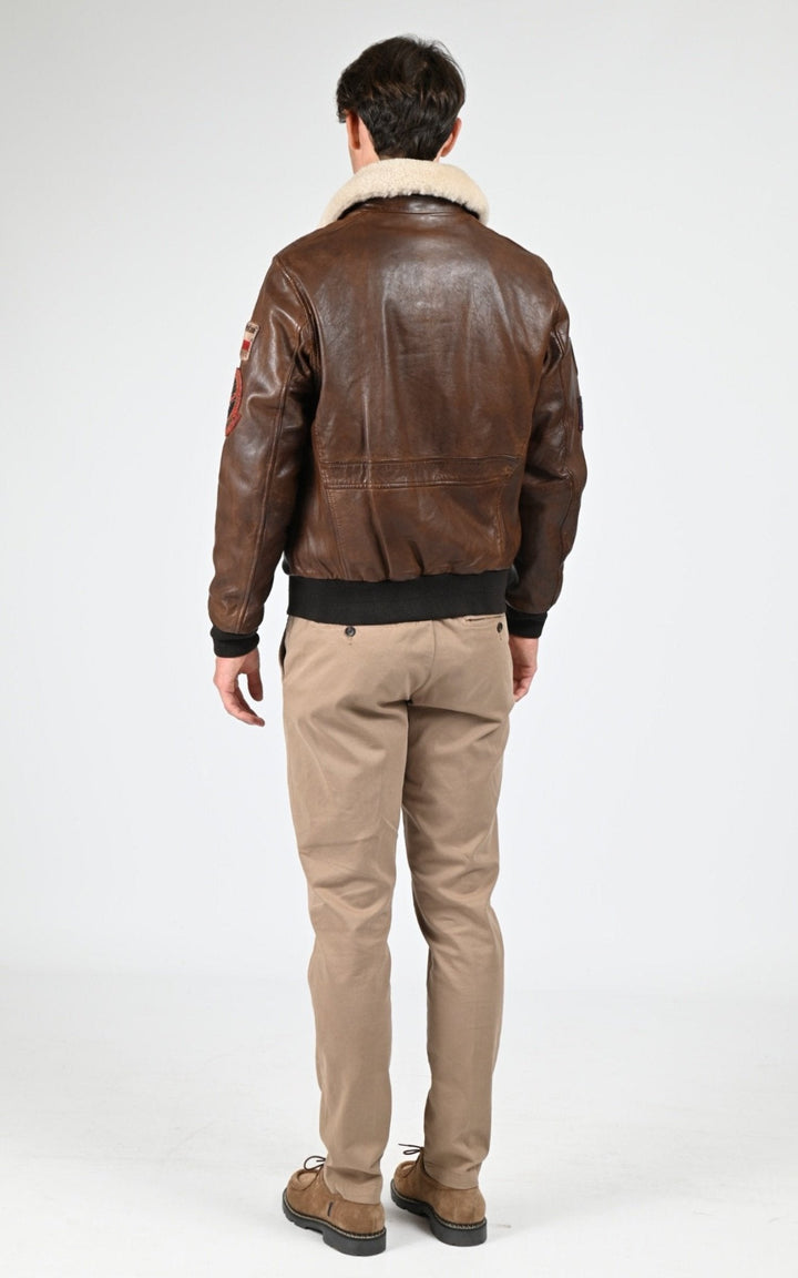 A "MYTHIC 101980" Bison Daytona 73 Pilote Homme closed photo
