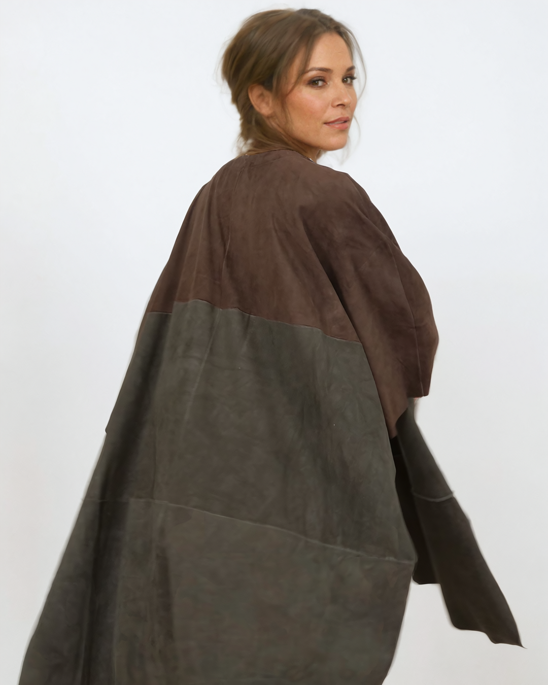 Inna Poncho, 95 cm. – Ziegenwildleder – Damen – Braun &amp; Oliv