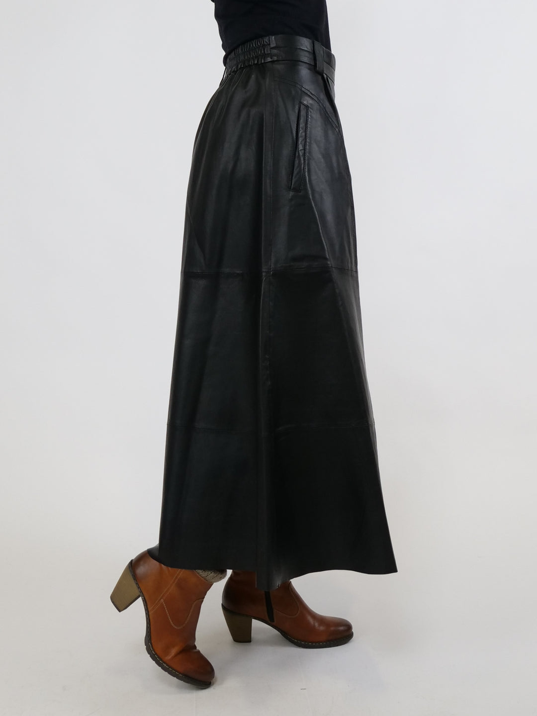 New Lummy Skirt, 88 cm. - Lamb Leather - Women - Black