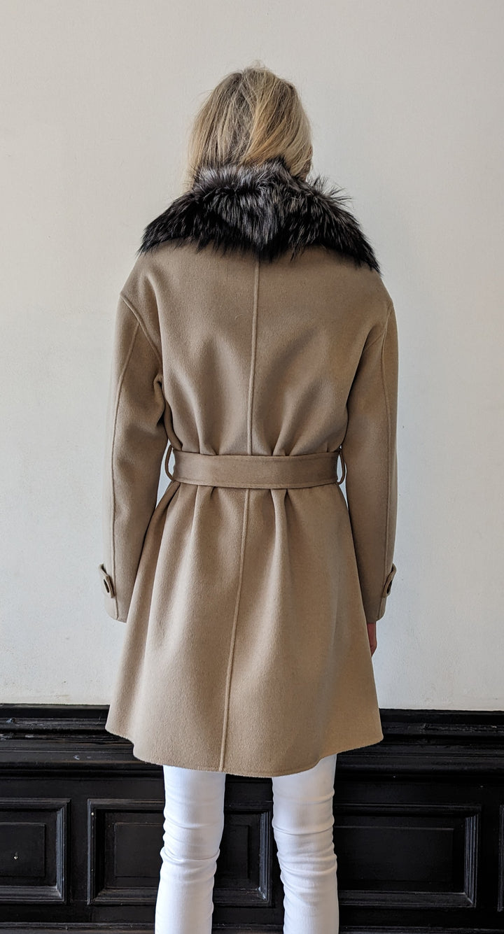 Majdan, 90 cm.  - Wool/Cashmere Coat - Women - Oak