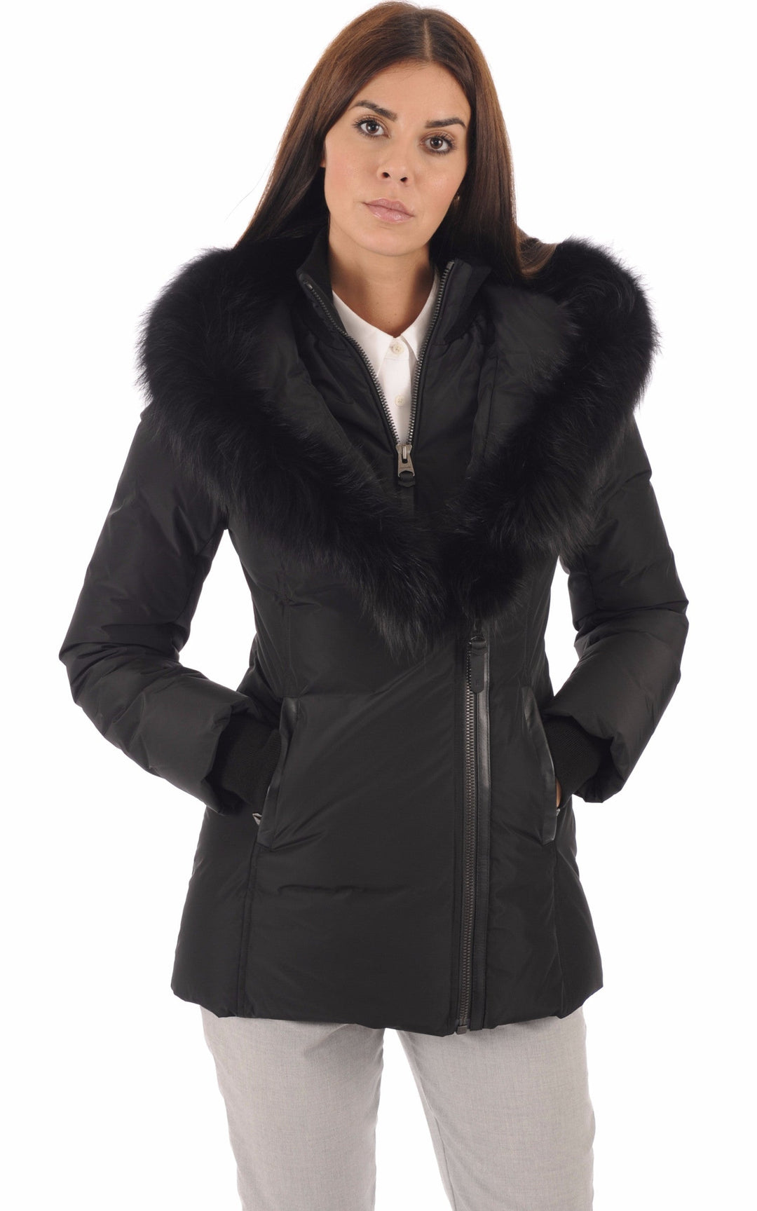 A "ADALI-BX" Noir Mackage Ves Doudoune Femme closed photo