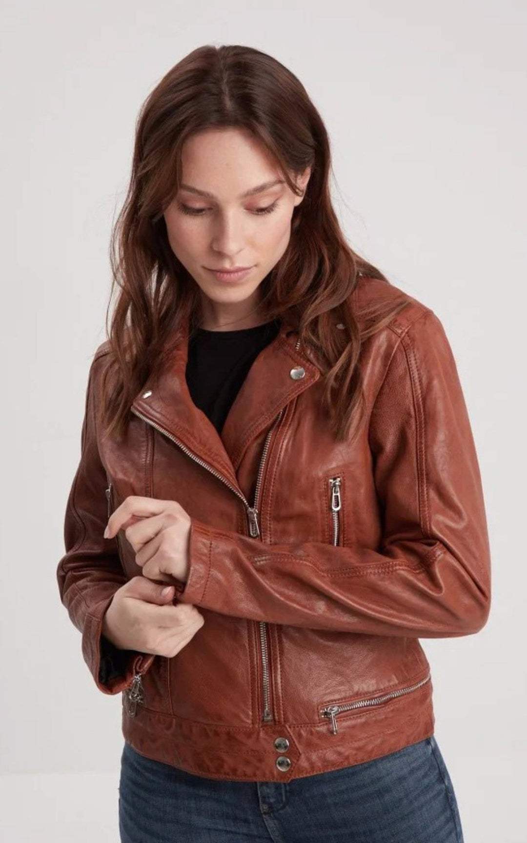 A "LEA 102585" Cognac Rose Garden Blouson Femme opened photo