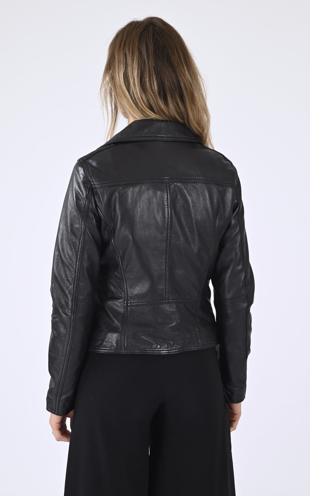 A "CLIPS 64624" Noir Oakwood Perfecto Femme back photo