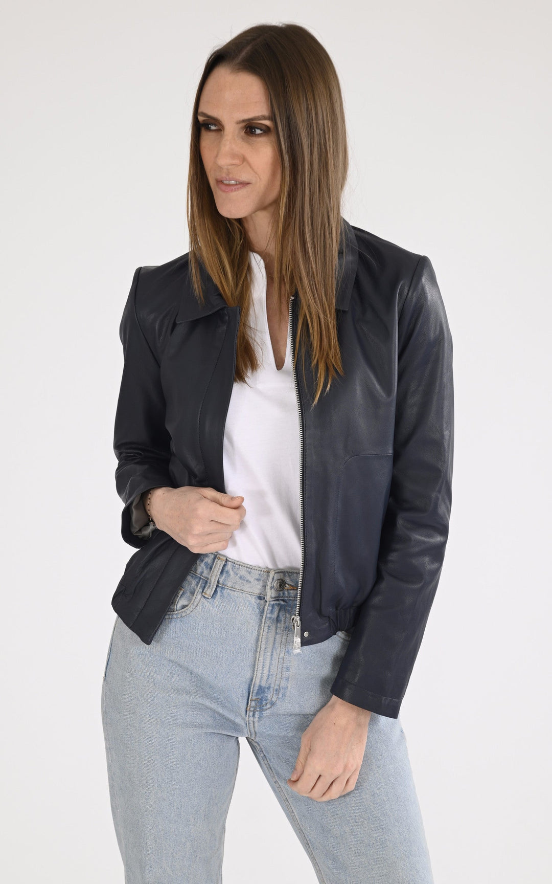 A "ODESSA 65065" Bleu Marine Oakwood Blouson Femme closed photo