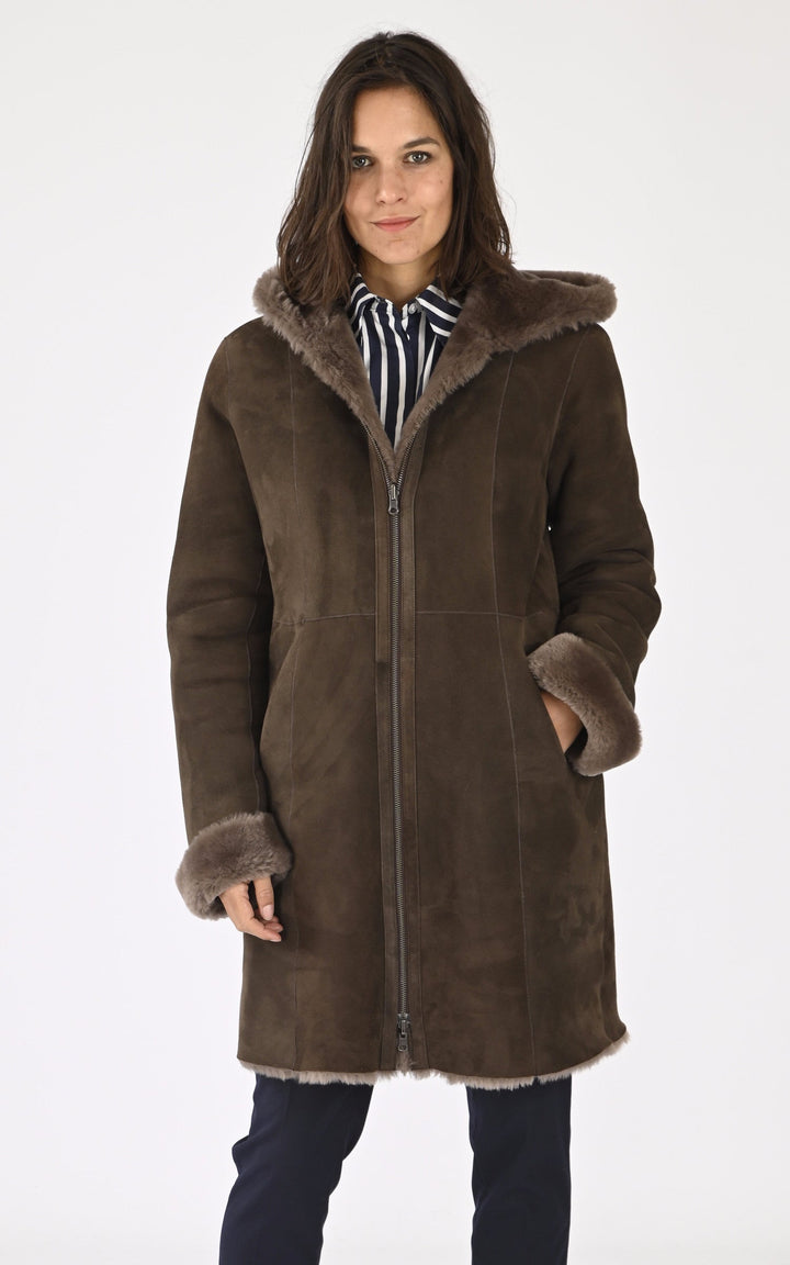 A "BASE 90" Taupe La Canadienne 3/4 Femme closed photo