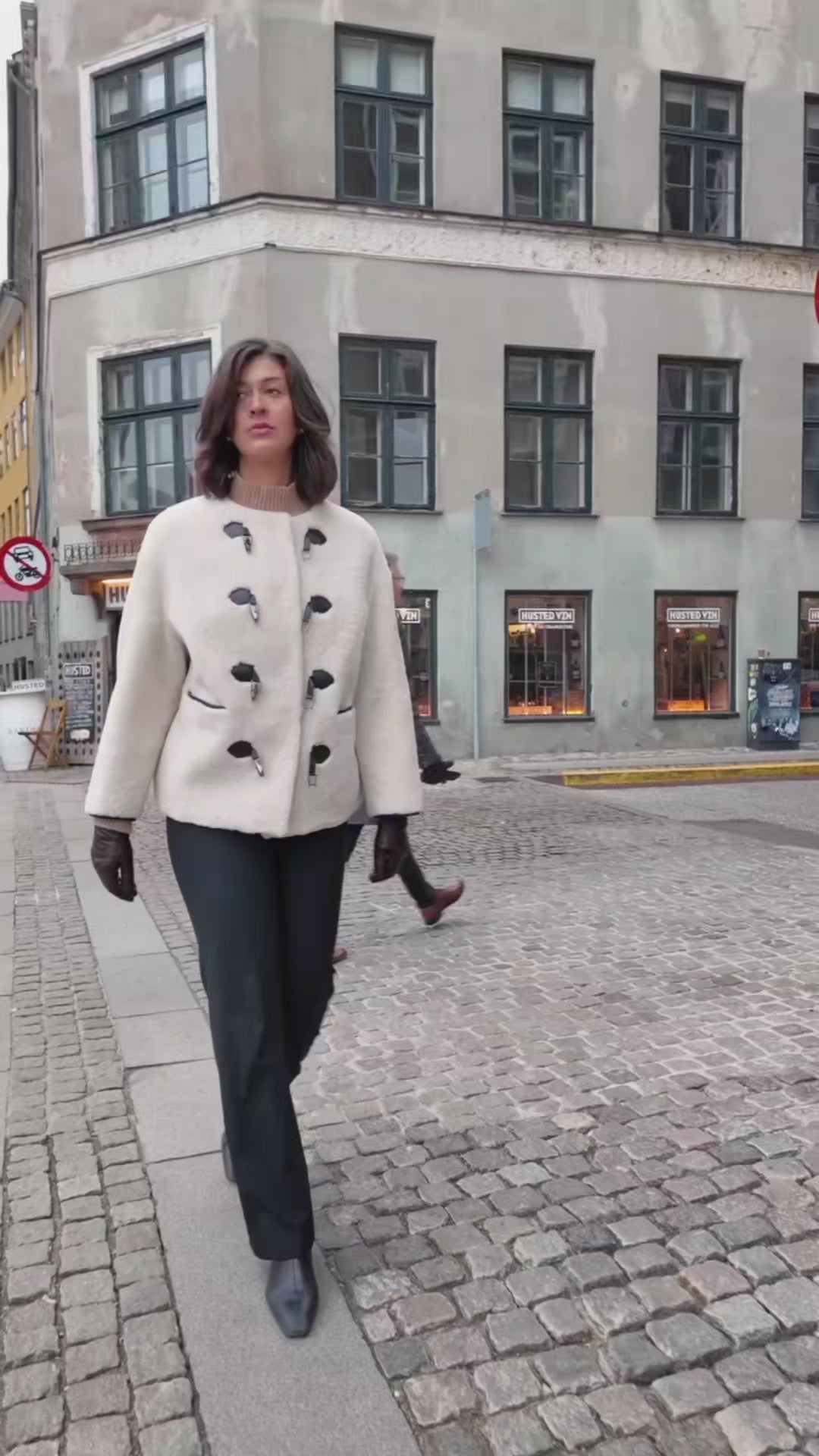 Ila 65 cm. - Rulam / lamme jakke - Dame - Beige