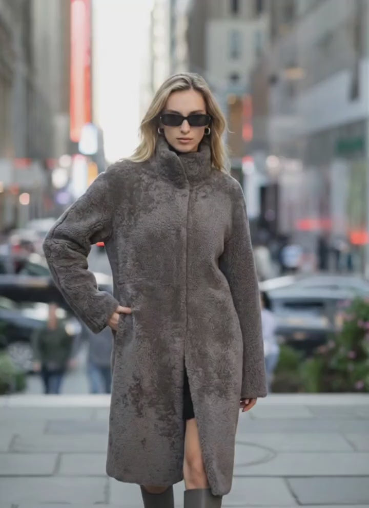 Filuka, 100 cm. - Halsband - Curly Lamb - Damen - Taupe